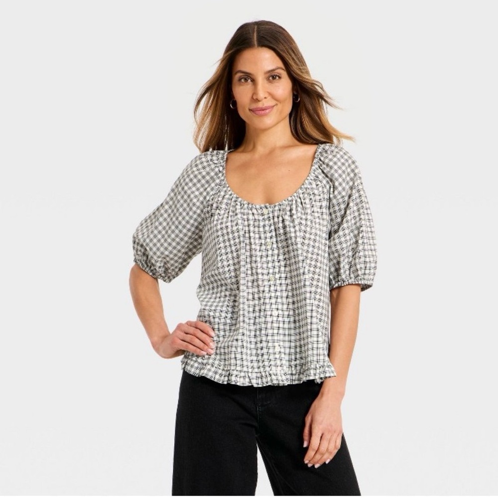 Women’s Universal Thread Puff Short Sleeve Button-Up Peasant Top - Size M